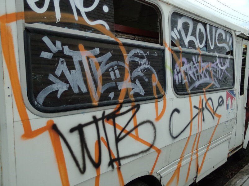 graffiti queretaro autobus