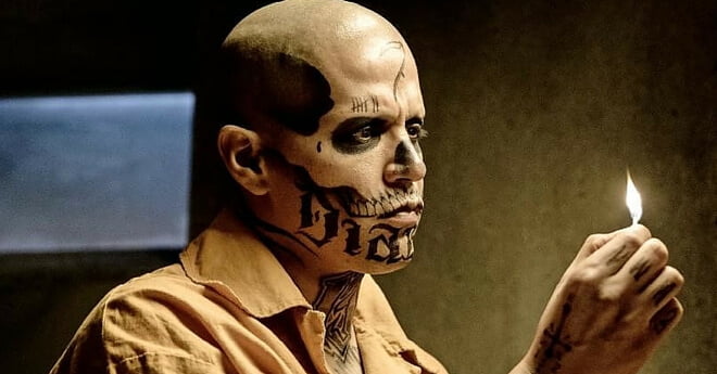 El diablo interpretado por Jay Hernandez